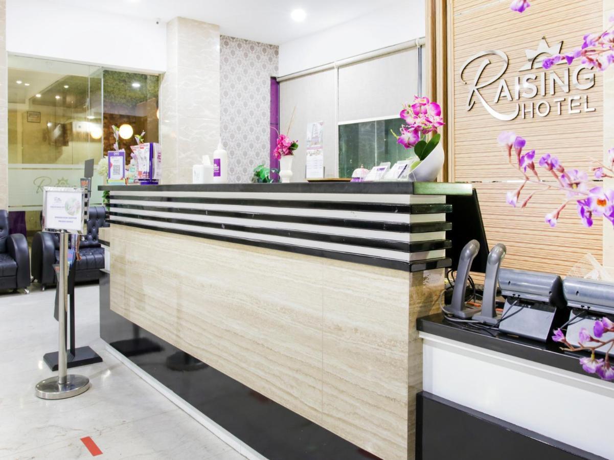 Vaccinated Staff - Capital O 454 Raising Hotel 马卡萨 外观 照片