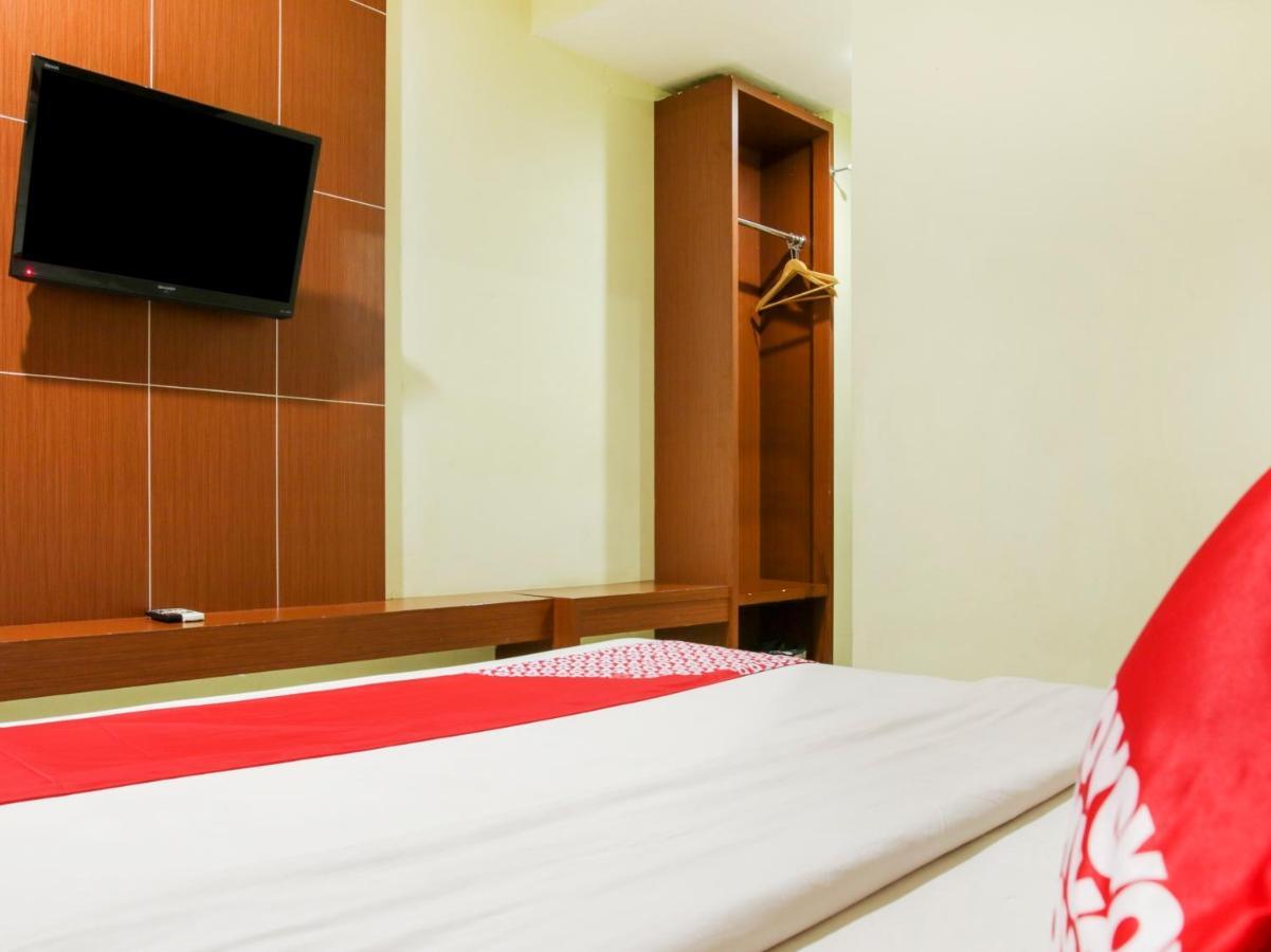 Vaccinated Staff - Capital O 454 Raising Hotel 马卡萨 外观 照片