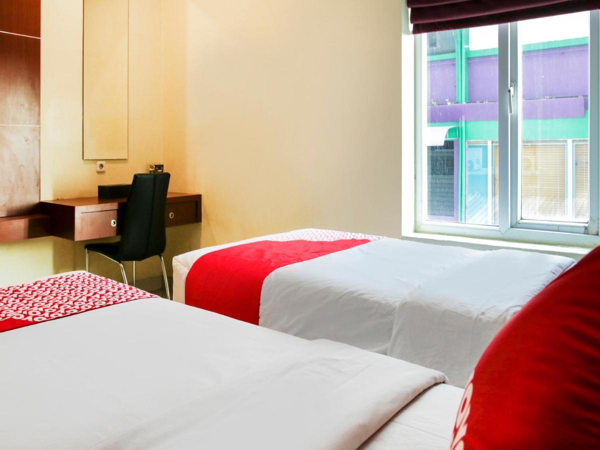 Vaccinated Staff - Capital O 454 Raising Hotel 马卡萨 外观 照片