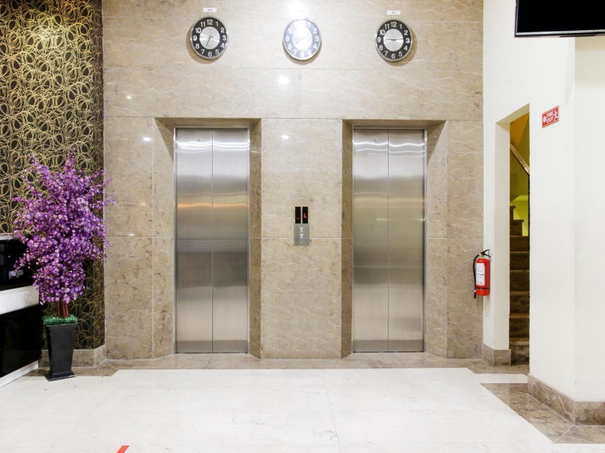 Vaccinated Staff - Capital O 454 Raising Hotel 马卡萨 外观 照片