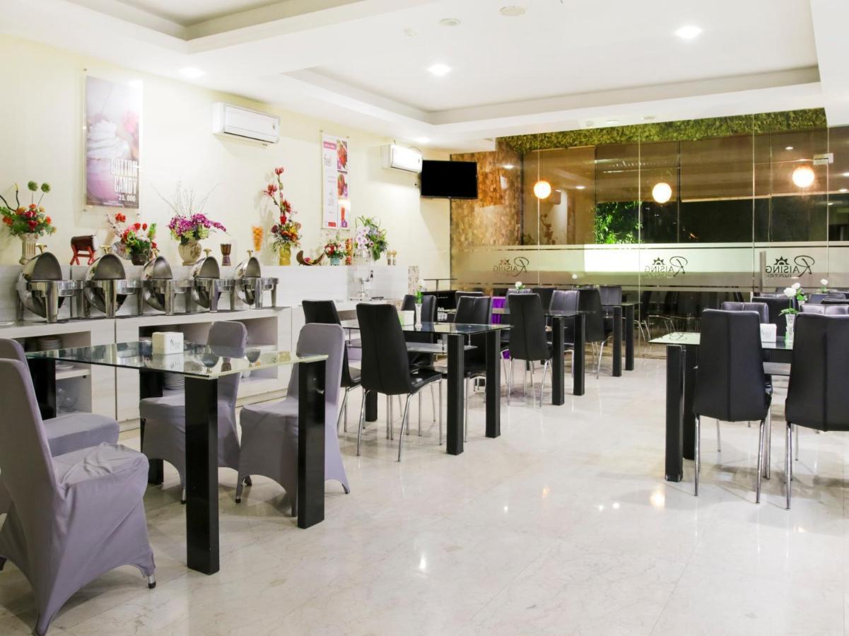 Vaccinated Staff - Capital O 454 Raising Hotel 马卡萨 外观 照片